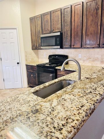 4613 Saint Thomas Place, Fort Worth, TX 76135