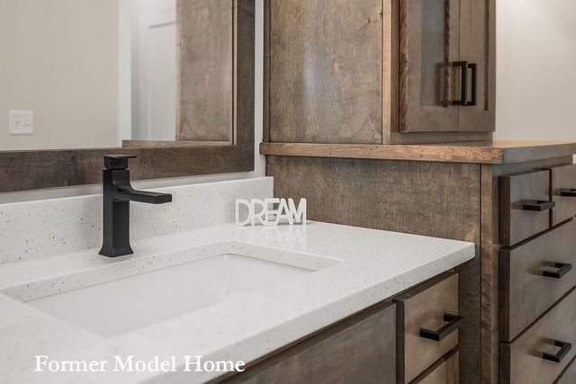 8004 SE Hoot Owl Street, Blue Springs, MO 64014