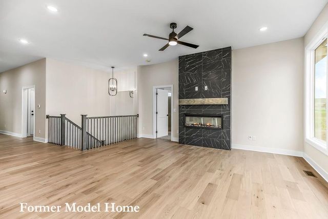 8004 SE Hoot Owl Street, Blue Springs, MO 64014