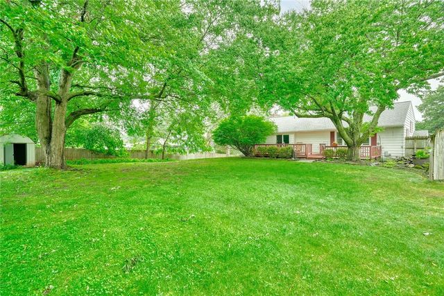 16 Red Barn Circle, Perinton, NY 14534
