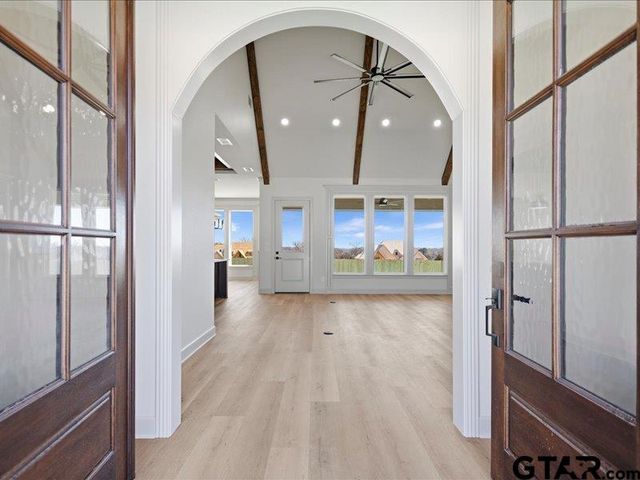 17287 Woodcrest Circle, Lindale, TX 75771