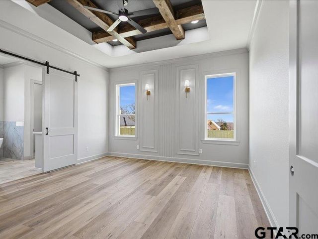 17287 Woodcrest Circle, Lindale, TX 75771