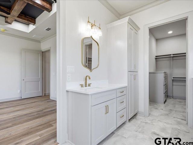 17287 Woodcrest Circle, Lindale, TX 75771