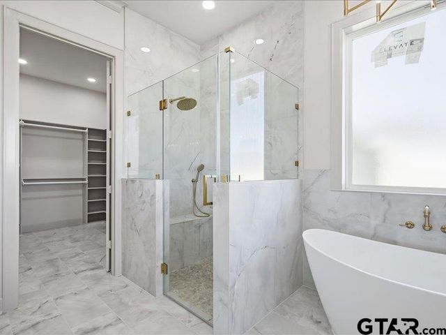 17287 Woodcrest Circle, Lindale, TX 75771