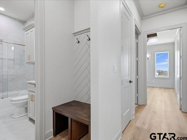 17287 Woodcrest Circle, Lindale, TX 75771