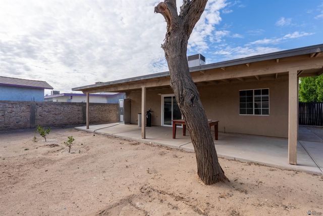 1785 E Bienestar Ln, San Luis, AZ 85336