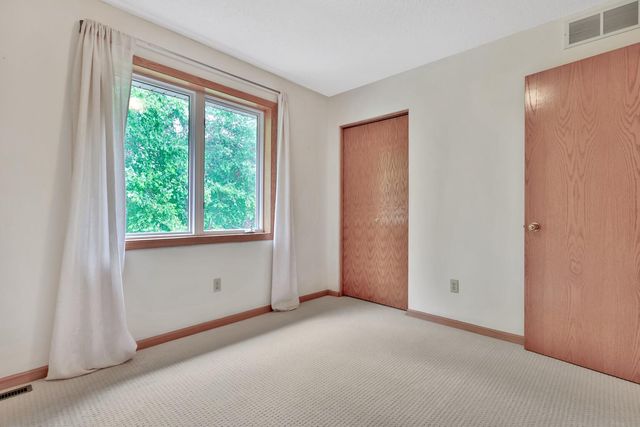 17408 Tessmer Court, Eden Prairie, MN 55347