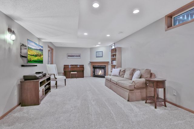 17408 Tessmer Court, Eden Prairie, MN 55347