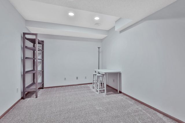 17408 Tessmer Court, Eden Prairie, MN 55347