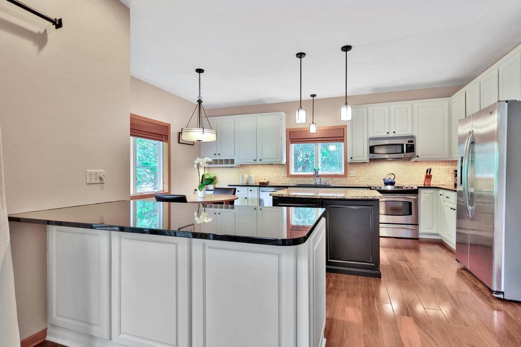 17408 Tessmer Court, Eden Prairie, MN 55347 — photo 4