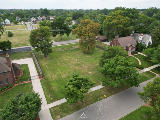 2957 Seminole Street, Detroit, MI 48214