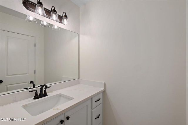 902 Coahoma Court, Nesbit, MS 38651