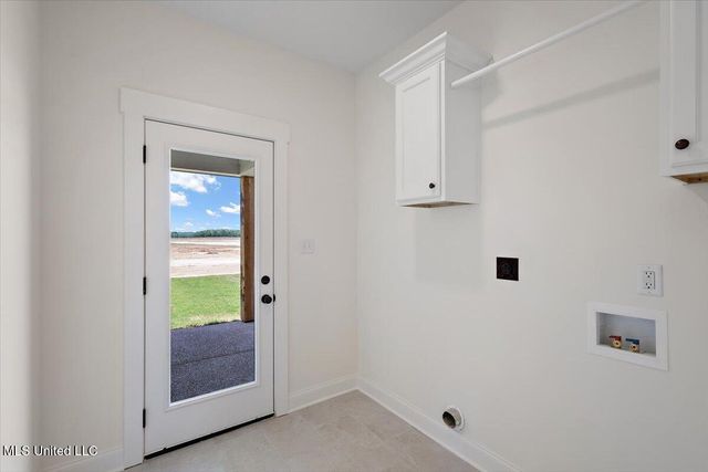 902 Coahoma Court, Nesbit, MS 38651