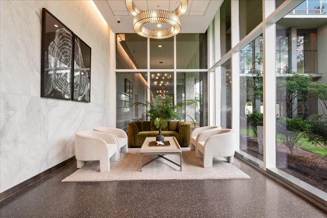 9655 Woods Drive 1006, Skokie, IL 60077