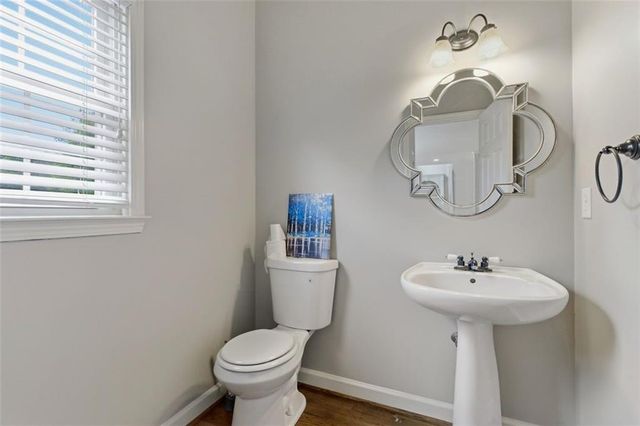253 Chestnut Lake Way, Lilburn, GA 30047
