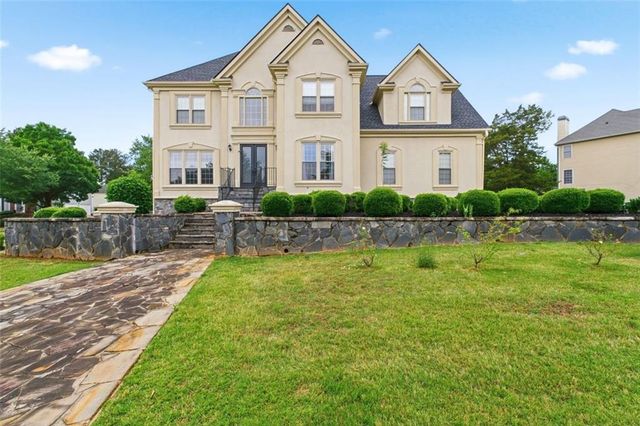 253 Chestnut Lake Way, Lilburn, GA 30047