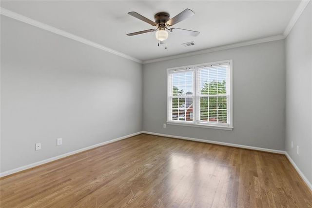 253 Chestnut Lake Way, Lilburn, GA 30047