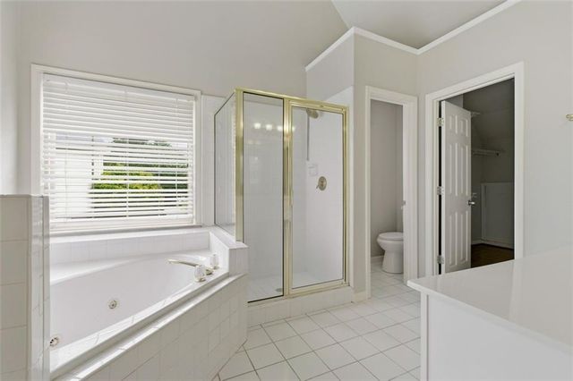 253 Chestnut Lake Way, Lilburn, GA 30047