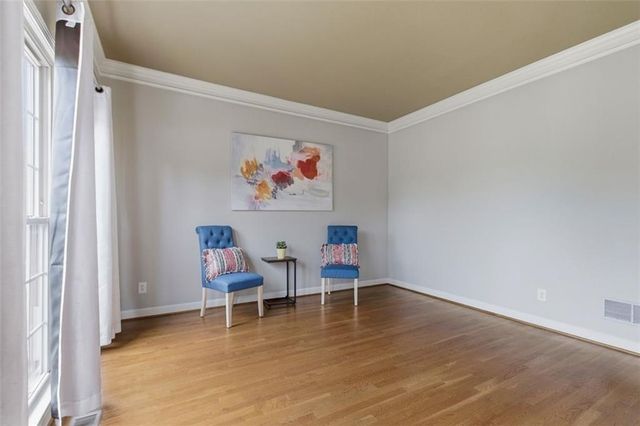 253 Chestnut Lake Way, Lilburn, GA 30047