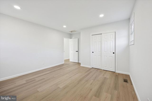 5 S SYRACUSE DR, Cherry Hill, NJ 08034