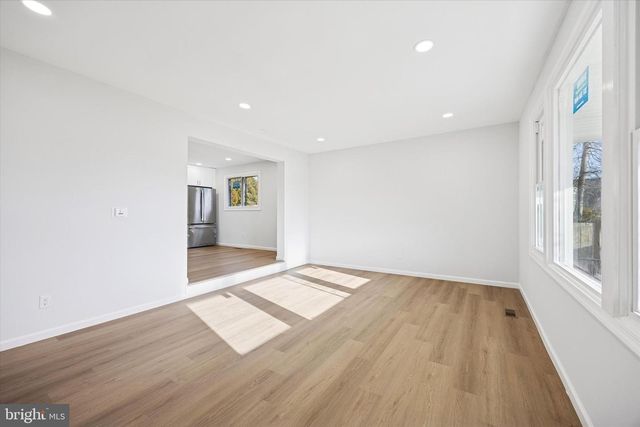 5 S SYRACUSE DR, Cherry Hill, NJ 08034