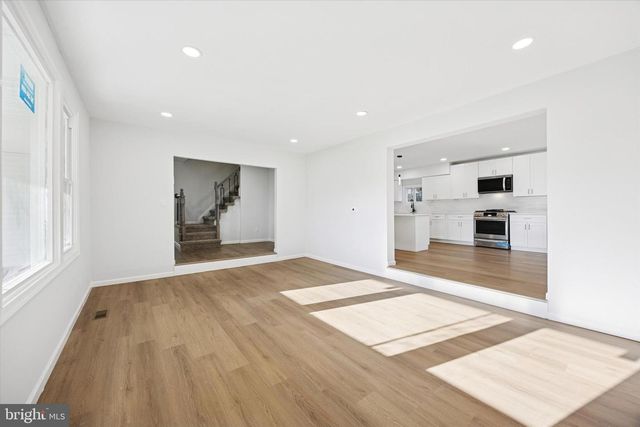 5 S SYRACUSE DR, Cherry Hill, NJ 08034