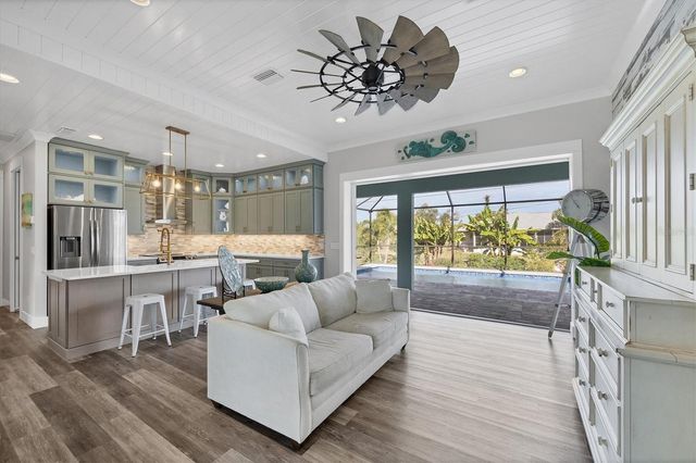 11138 MAGDALENA AVENUE, Englewood, FL 34224