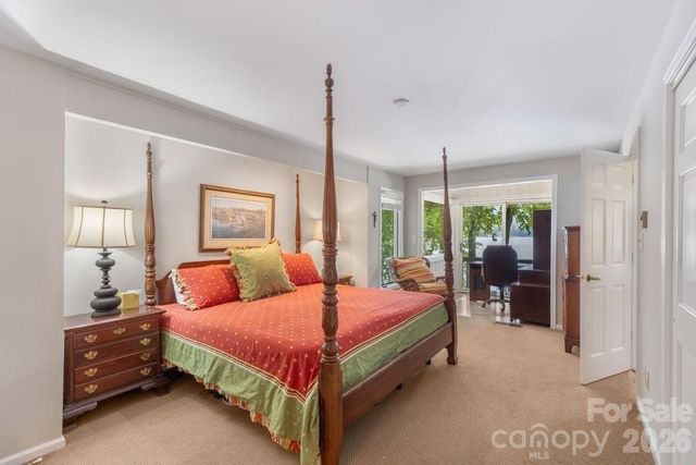 82 Innsbrook Drive, Lake Toxaway, NC 28747