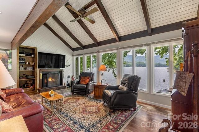 82 Innsbrook Drive, Lake Toxaway, NC 28747