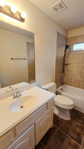 702 River Delta Lane, Rosenberg, TX 77469
