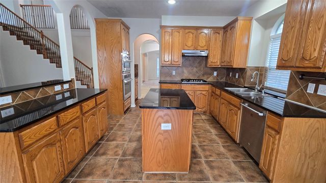 702 River Delta Lane, Rosenberg, TX 77469