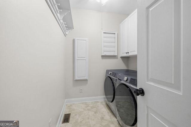 1318 Village Terrace Court, Atlanta, GA 30338