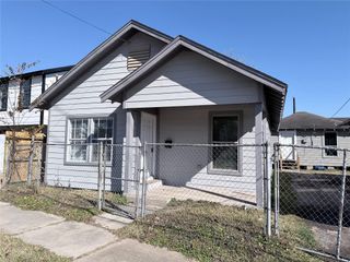 3231 Holman Street, Houston, TX 77004