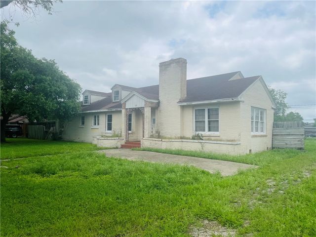 626 Fetick Ave, Taft, TX 78390