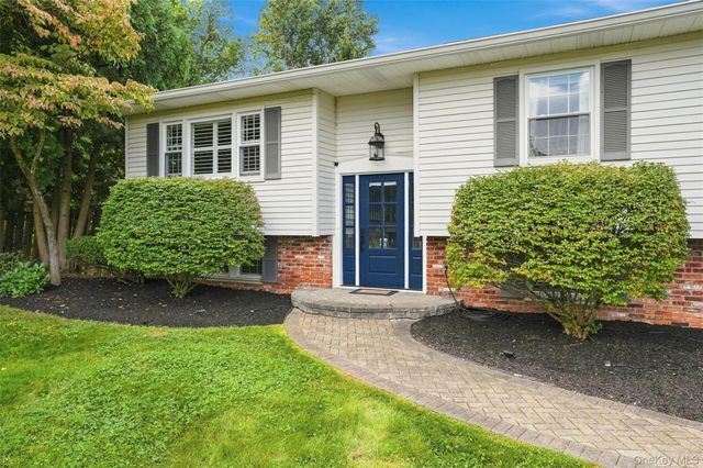 4 Aspen Court, Wappingers Falls, NY 12590