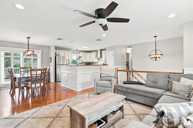 4 Aspen Court, Wappingers Falls, NY 12590