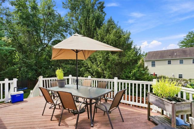 4 Aspen Court, Wappingers Falls, NY 12590