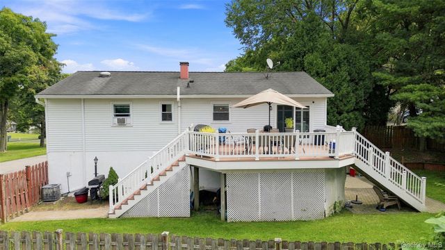 4 Aspen Court, Wappingers Falls, NY 12590