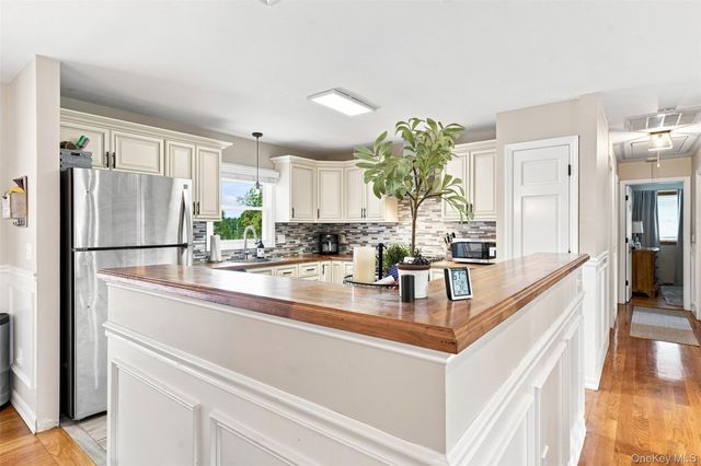 4 Aspen Court, Wappingers Falls, NY 12590