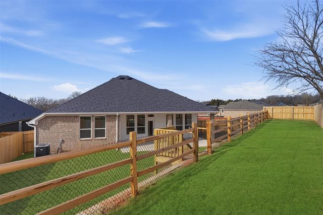 3017 James Way, Guthrie, OK 73044