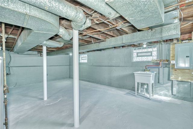 110 Saint Casimir Street, Rochester, NY 14621