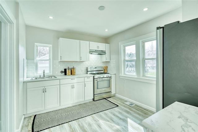 110 Saint Casimir Street, Rochester, NY 14621