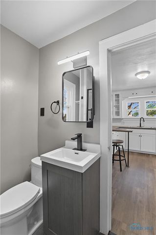 913 Coventry Avenue, Toledo, OH 43607