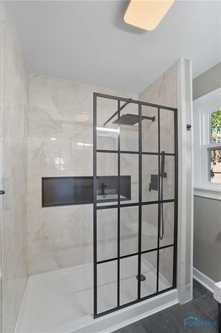 913 Coventry Avenue, Toledo, OH 43607