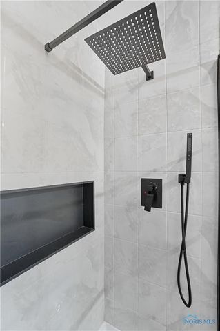 913 Coventry Avenue, Toledo, OH 43607