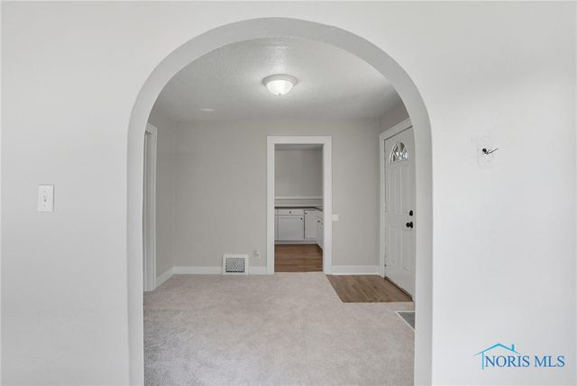 913 Coventry Avenue, Toledo, OH 43607