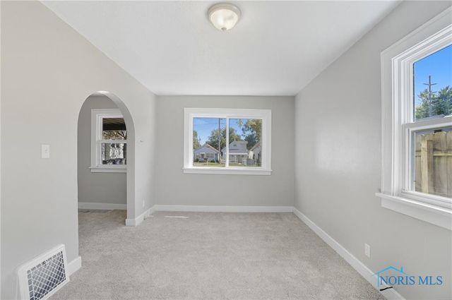 913 Coventry Avenue, Toledo, OH 43607