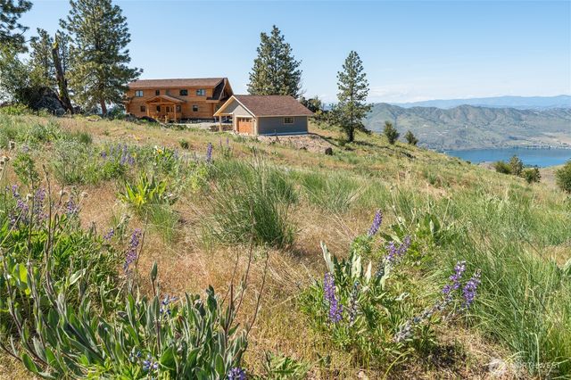 1831 Cottontail Lane, Chelan, WA 98816