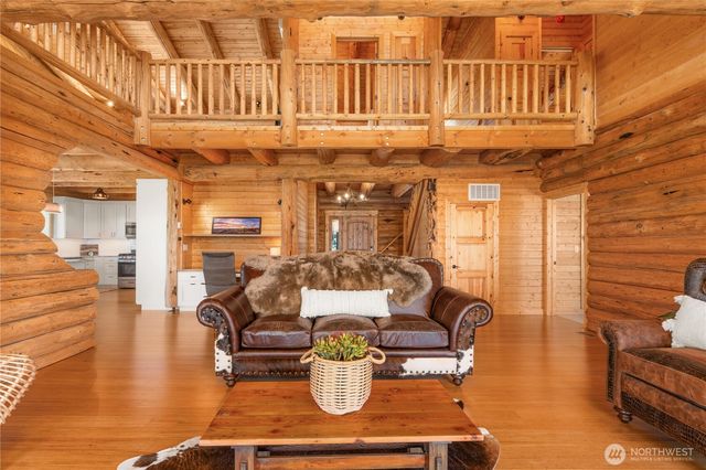 1831 Cottontail Lane, Chelan, WA 98816