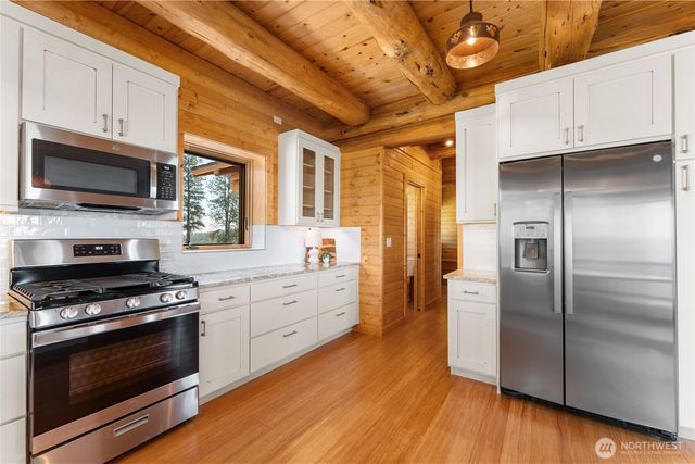 1831 Cottontail Lane, Chelan, WA 98816